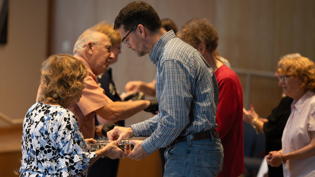 Traditional service communion